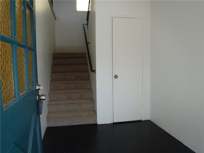 Foto del edificio - 500 Poinsettia Ave