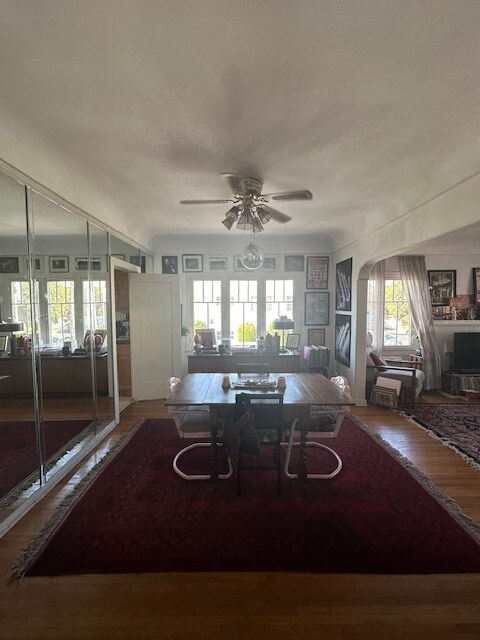 Building Photo - 757 N Hayworth Ave