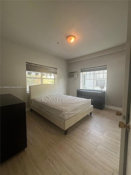 Building Photo - 1330 Pennsylvania Avenue Unit 201