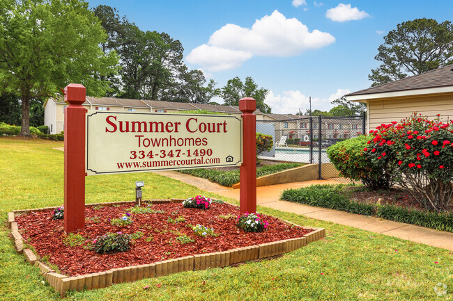 Entrada - Summer Court Townhomes