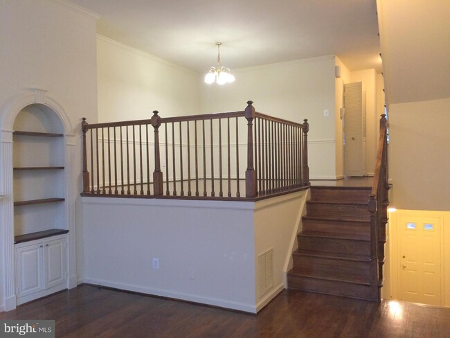 Building Photo - 2315 9th St S