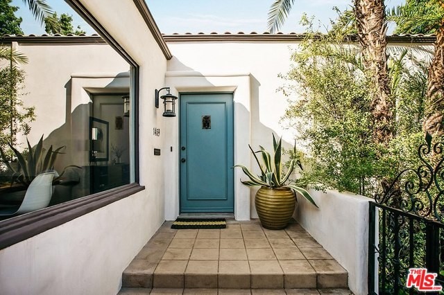 Primary Photo - 1459 El Miradero Ave