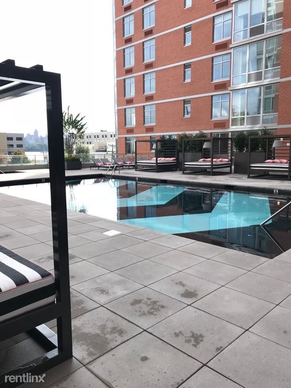 Building Photo - 7302 River Rd