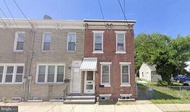 Building Photo - 410 Middlesex St
