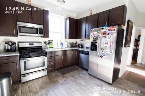Foto del edificio - 1245 N California Ave