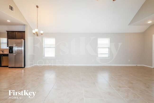 Foto del edificio - 8418 Coral Cove Pass Ln