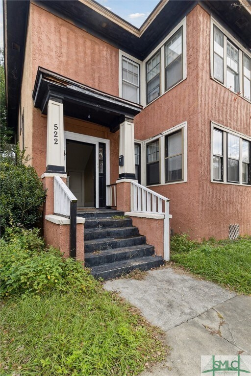 Foto del edificio - 522 E 38th St