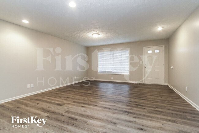Building Photo - 10431 Lawnhaven Dr