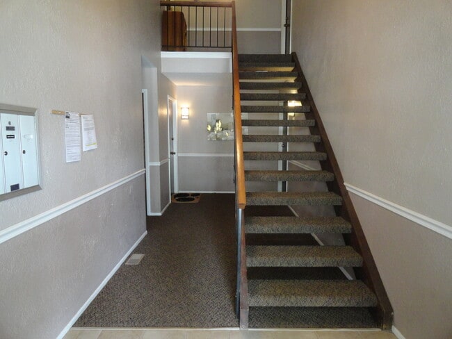 Foto del edificio - 458 Thornhill Ln
