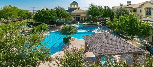 Foto del edificio - 2500 State Hwy 121