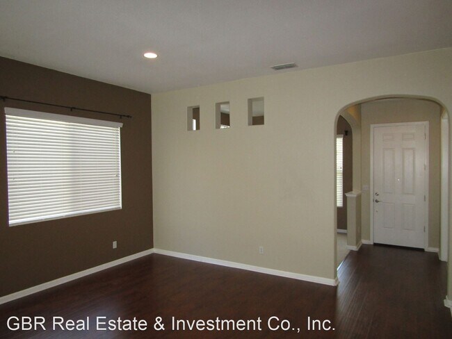 Building Photo - 4 br, 2 bath House - 1724 San Jose Way
