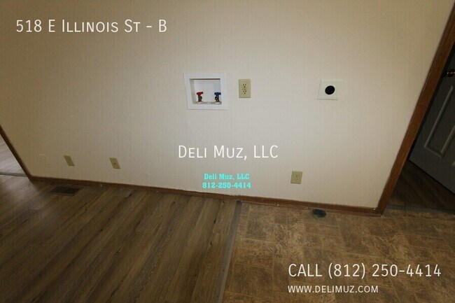 Foto del edificio - 518 E Illinois St