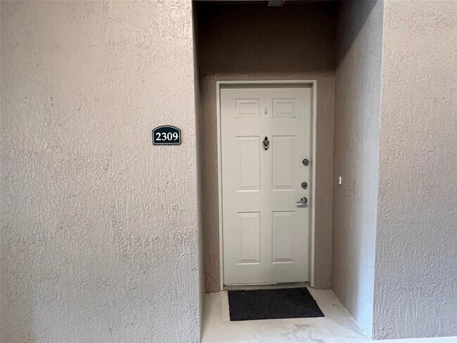 Foto del edificio - 4865 Cypress Woods Dr