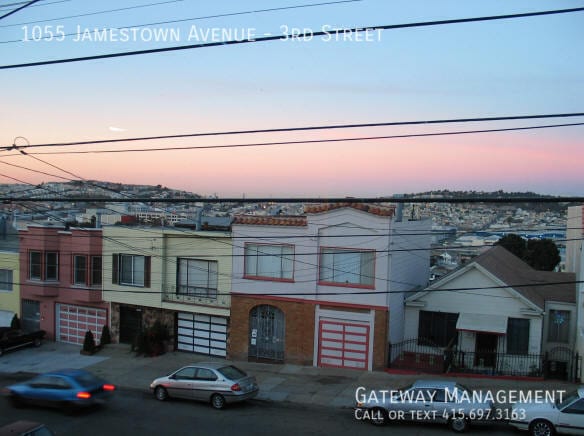 Foto del edificio - 1055 Jamestown Ave