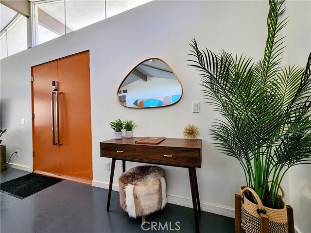 Foto del edificio - 2499 S Palm Canyon Dr