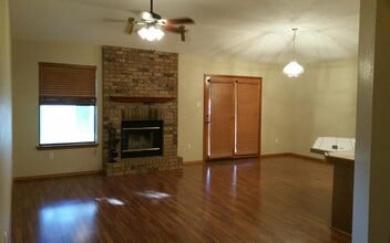 Building Photo - 116 Wilmington Cir