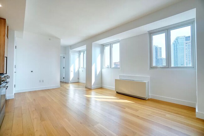 Living Room - 4202 Crescent St