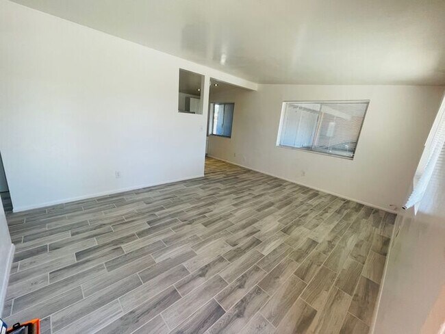 Foto del edificio - ***MOVE-IN SPECIAL*** Fully Remodeled 2 Be...