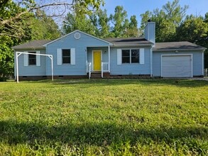 Building Photo - 3610 Woodside Ct