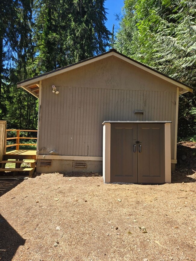 Building Photo - 4726 Lerch Rd