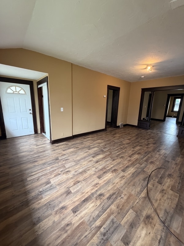 Building Photo - 3802 Poe Ave