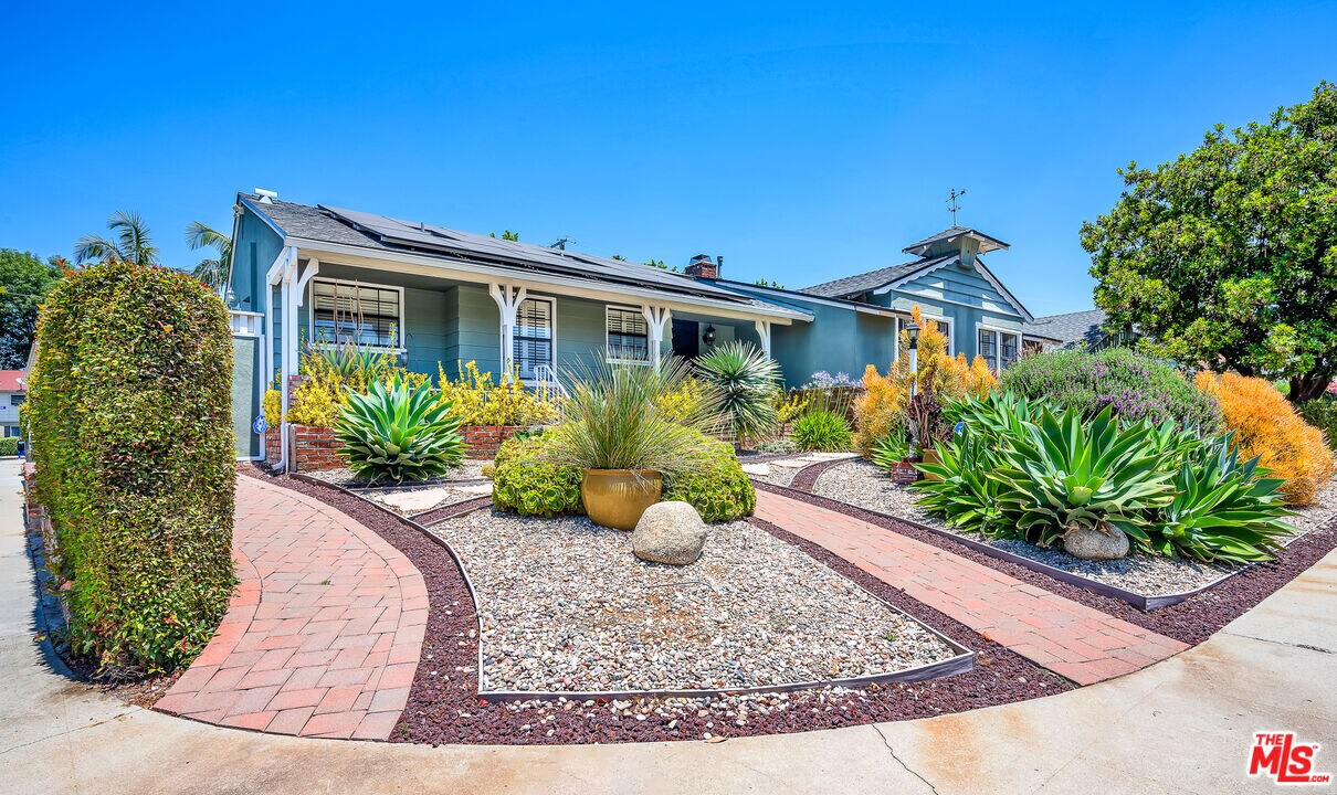 Foto principal - 12843 Miranda St