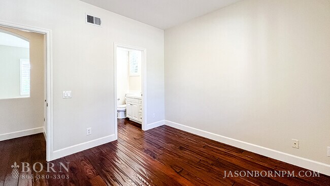 Building Photo - 674 Via De Tierra