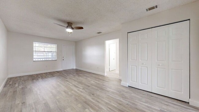 Building Photo - 5305 N Boulevard