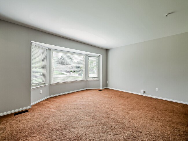 Foto del edificio - Comfort & Convenience in the Heart of Livonia