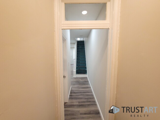 Foto del edificio - 4 Bedroom Townhouse in Glenwood
