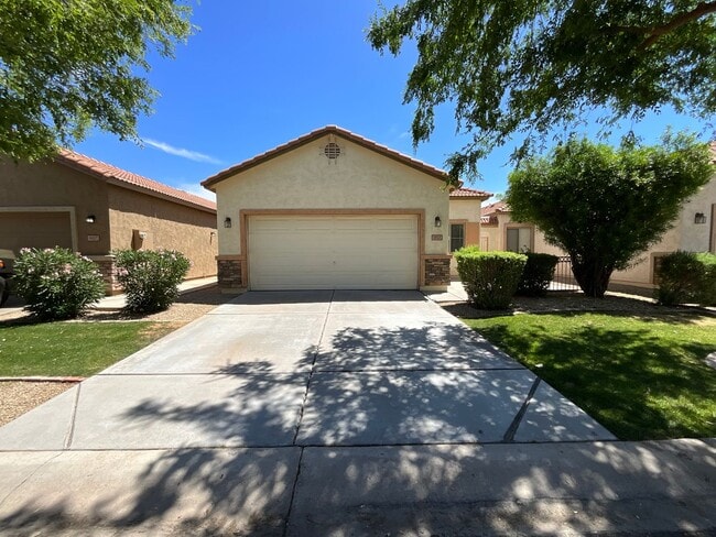 Building Photo - 951 S Tucana Ln