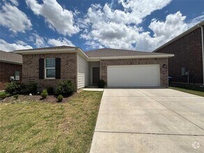 Building Photo - 1605 Shadow Hawk Dr