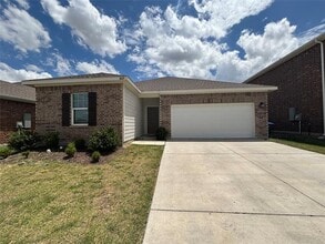 Building Photo - 1605 Shadow Hawk Dr