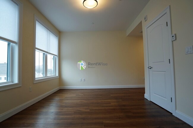 Building Photo - 315 Broadway