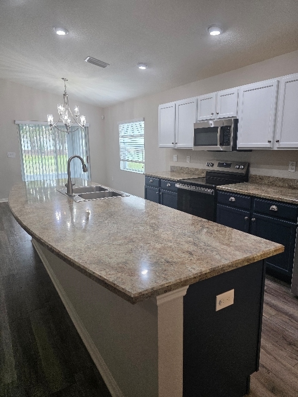 Foto del edificio - 1906 Danes Ct