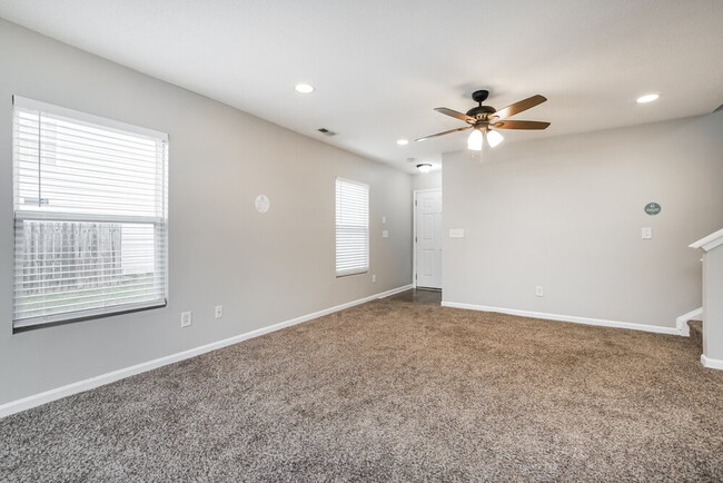 Building Photo - 3532 Kernstown Dr