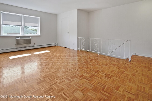 Building Photo - 151 Spring Lake Garden Ct