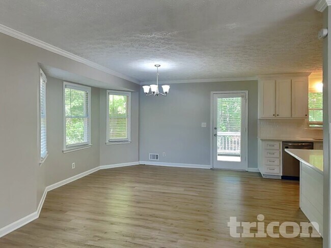 Foto del edificio - 2590 Mountain Brook Rd