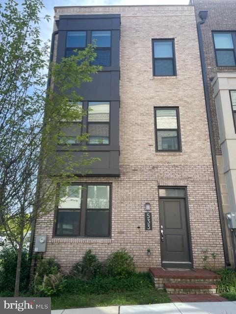Primary Photo - 533 Shorthorn Way