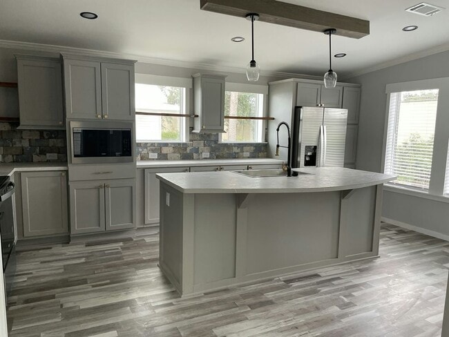 Building Photo - 747 Arbor Estates Way