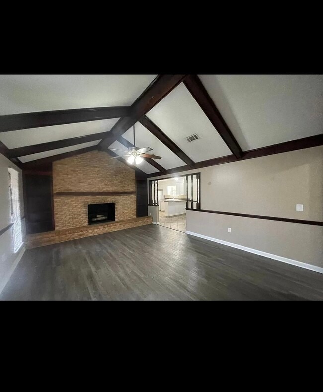 Building Photo - 233 Pecan Creek Dr