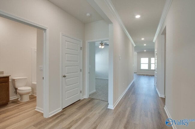 Building Photo - 113 Duskwood Dr