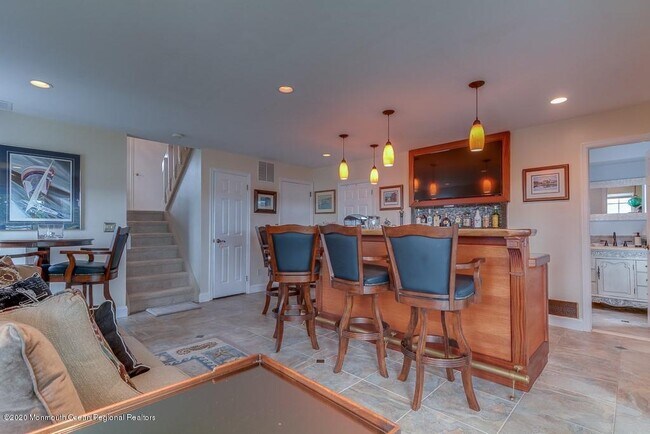 Building Photo - 114 Seaspray Ln