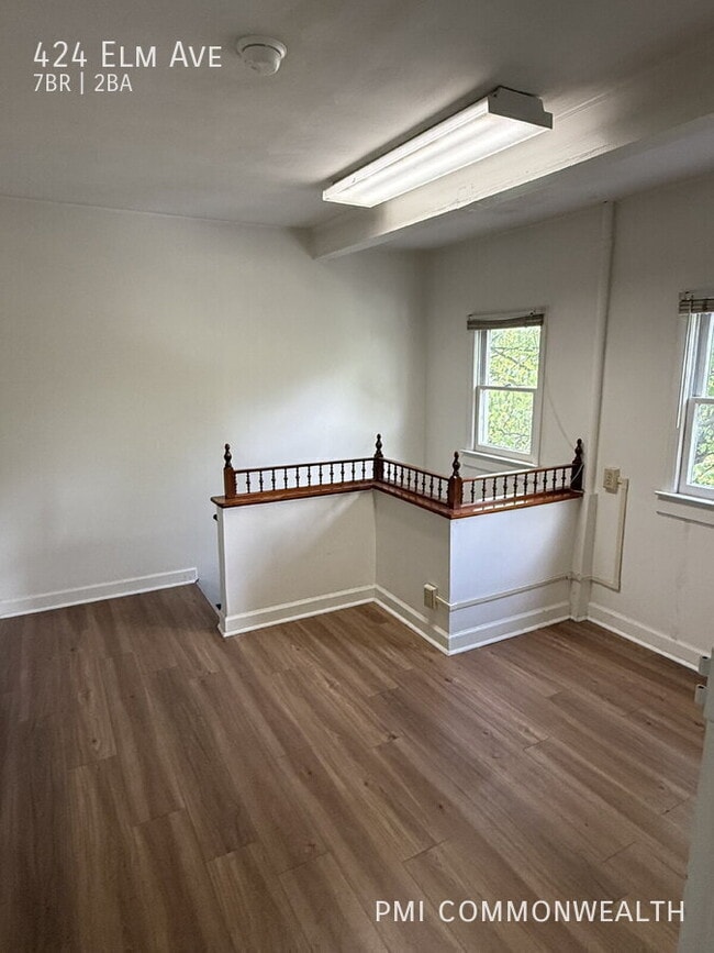 Building Photo - 424 Elm Ave