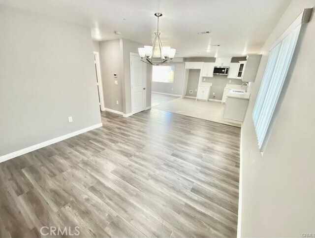 Foto del edificio - 10611 S Broadway