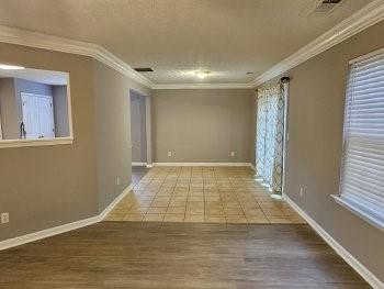 Foto del edificio - 301 Westminster Dr