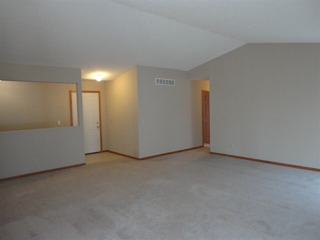 Foto del edificio - 2079 Charnwood Ct
