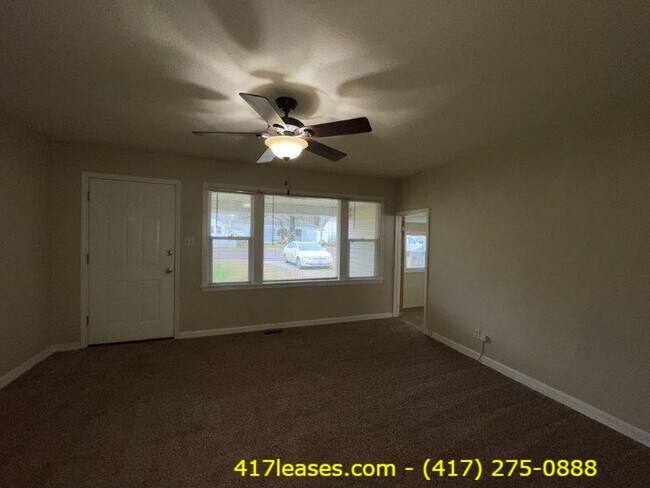 Building Photo - 770 S Warren Ave
