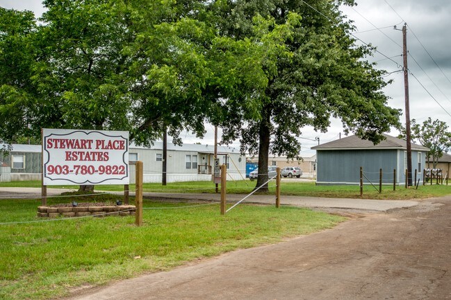 Foto del edificio - Stewart Place Estates