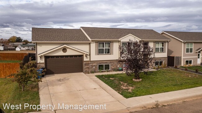 Foto del edificio - 4 br, 2 bath House - 530 5TH AVE SE